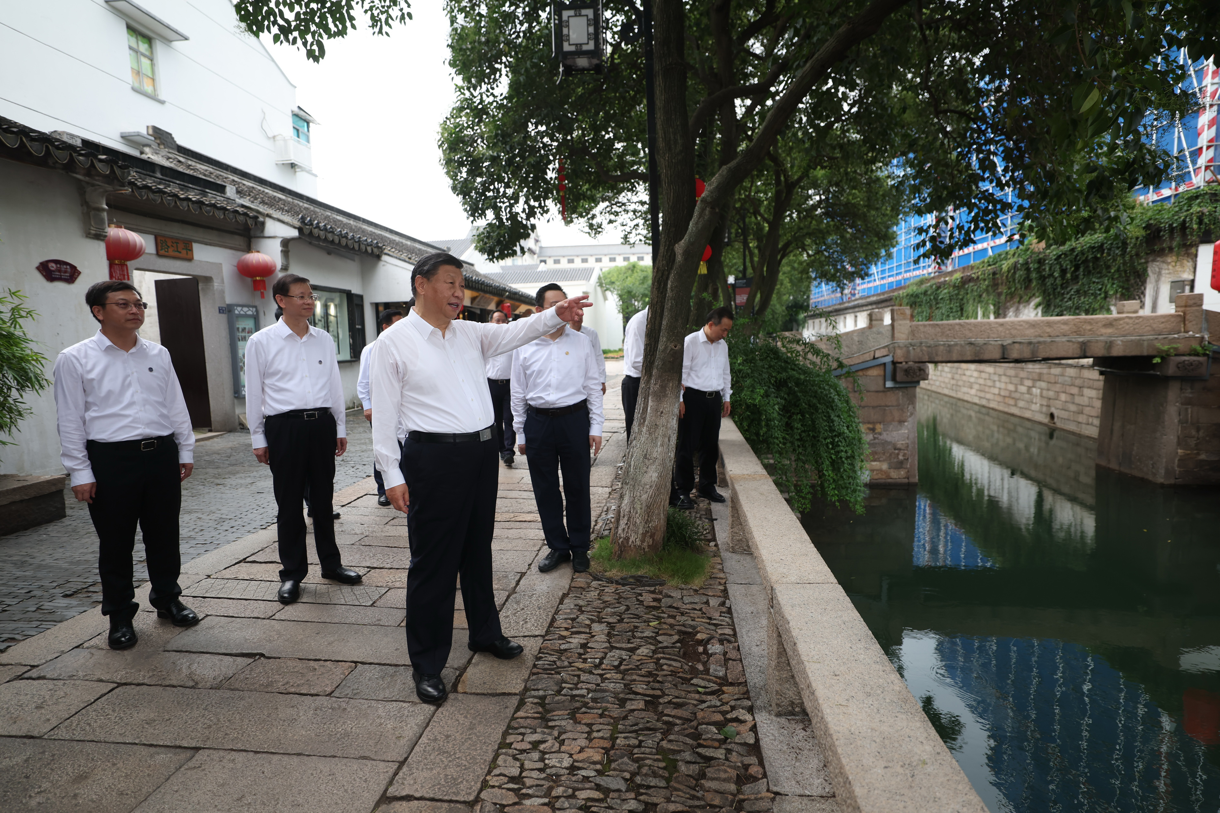 2023年7月6日，習(xí)近平在蘇州平江歷史文化街區(qū)考察。