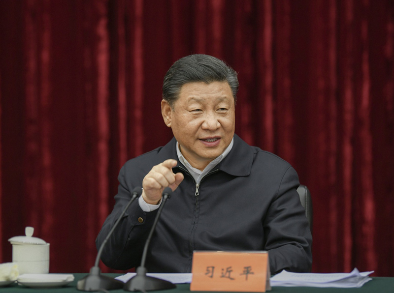 2019年4月15日至17日，中共中央總書(shū)記、國(guó)家主席、中央軍委主席習(xí)近平在重慶考察，并主持召開(kāi)解決“兩不愁三保障”突出問(wèn)題座談會(huì)。這是4月16日下午，習(xí)近平主持召開(kāi)解決“兩不愁三保障”突出問(wèn)題座談會(huì)并發(fā)表重要講話(huà)。新華社記者 謝環(huán)馳 攝